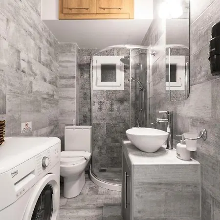 Sucasa, Nilie Hospitality Mgmt *